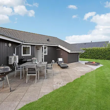 Amazing Home In Haderslev With Sauna Tatil Evi